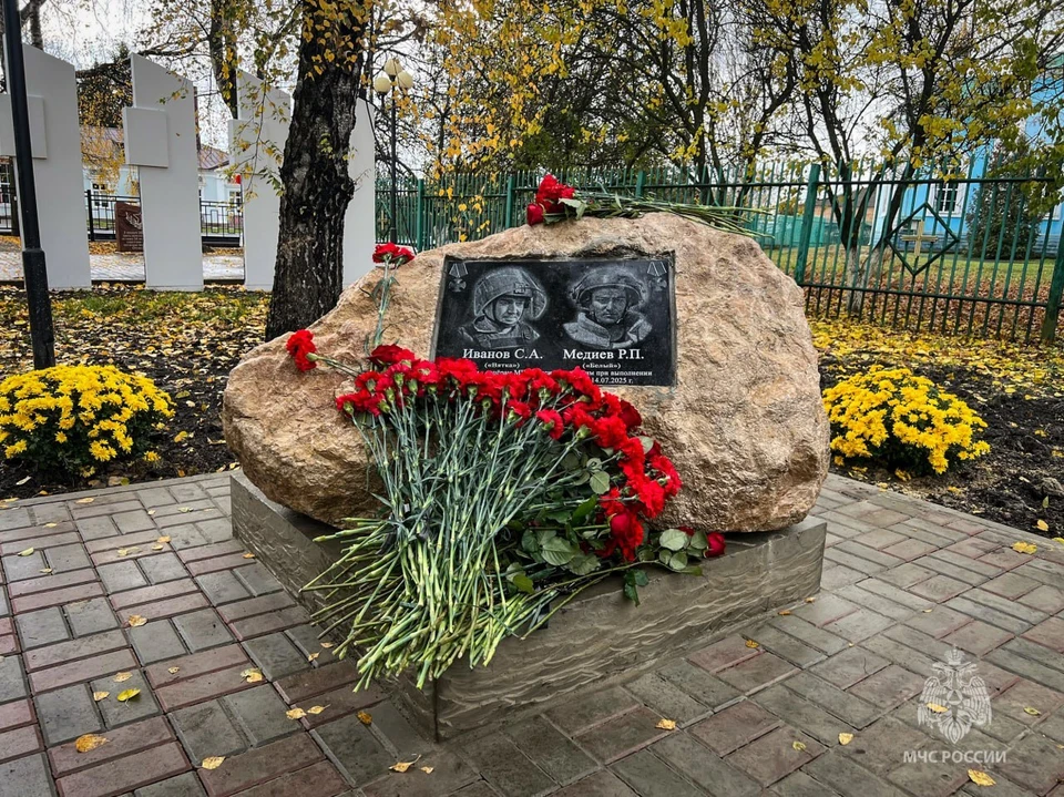 Оба героя награждены Орденами Мужества посмертно. Фото: МЧС Севастополя/Tg