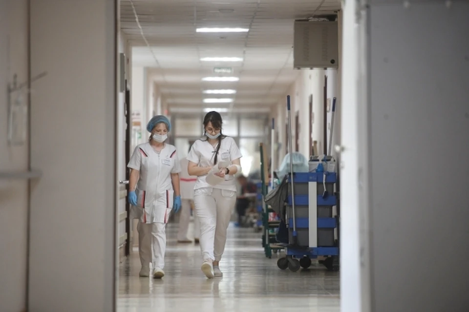 Врачи из Чувашии проводят осмотры жителей Бердянского округа