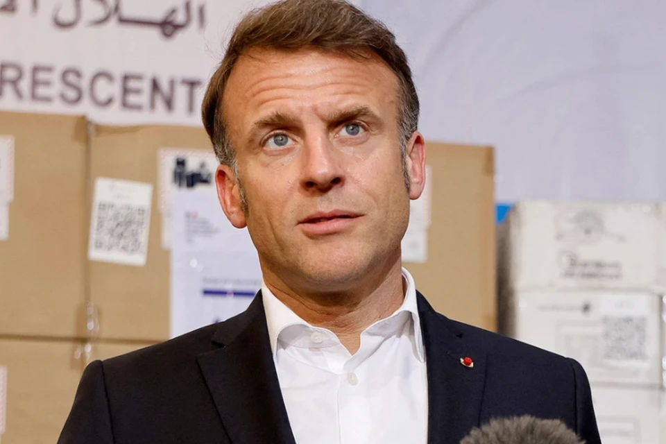 Бывший наставник Макрона назвал его худшим президентом Франции