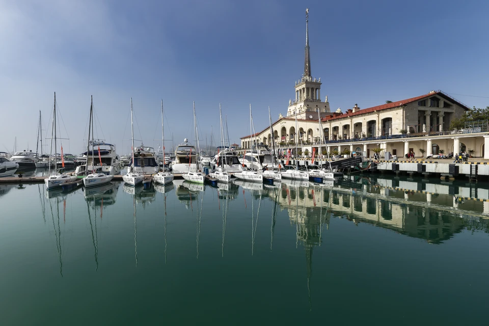 В АТОР объяснили, почему паром из Турции не смог высадить пассажиров в Сочи