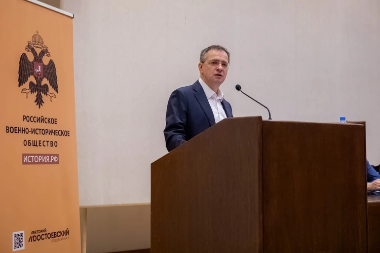 «Меньше зубрежки и методологии»: Владимир Мединский — о том, как поднимут престиж профессии историка