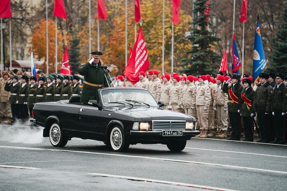 В этом году парад объединил более 7,5 тысячи участников.