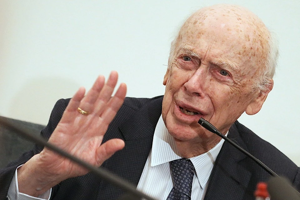 Американский биолог Джеймс Уотсон в Большом зале Российской академии наук. Антон Новодережкин/ТАСС