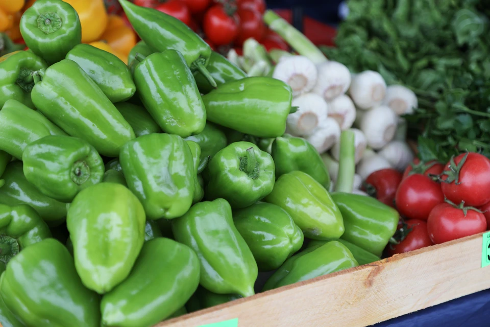 Почти две тысячи тонн свежих овощей и фруктов доставили на Камчатку из Китая