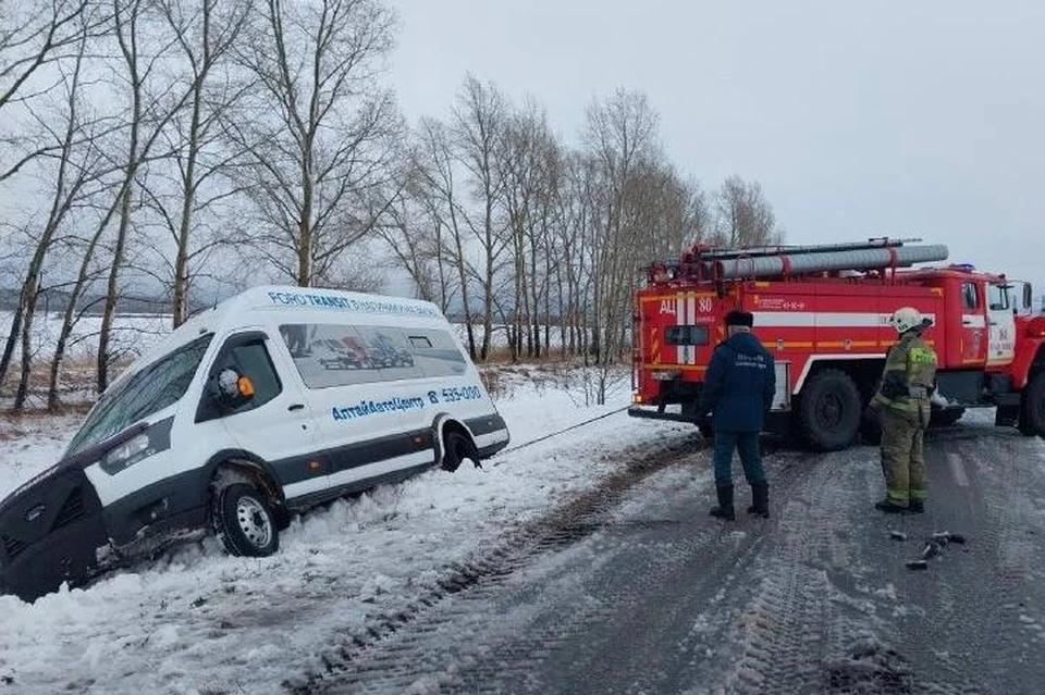 Десять пассажиров изрядно перенервничали