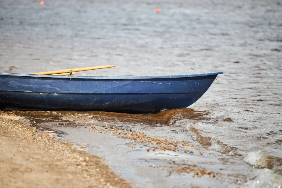 Новые пятна с резким запахом на обнаружили накануне