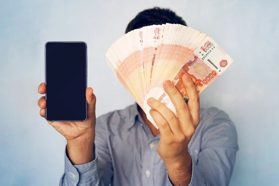 С 1 сентября 2026 года сбор коснется готовой электронной продукции (ноутбуков, смартфонов и т.д.). Фото: Melnikov Dmitriy/Shutterstock/Fotodom.