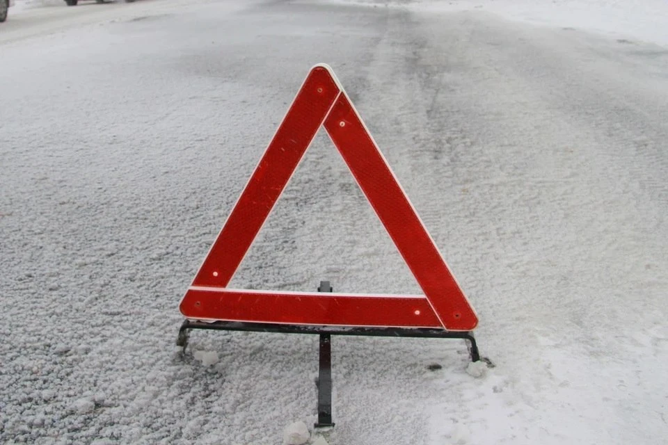 Мужчина не справился с управлением и выехал на встречную полосу