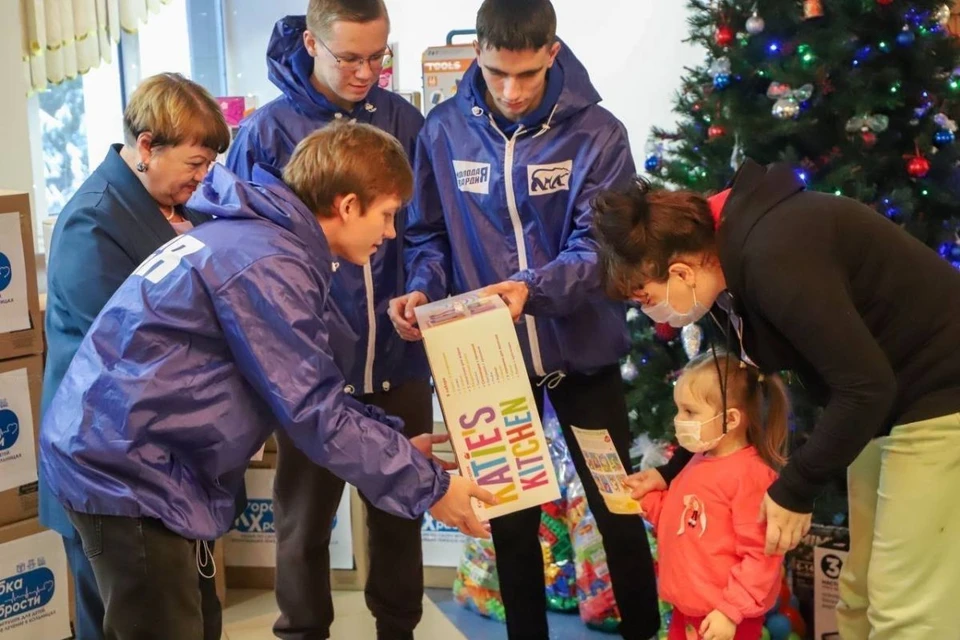 Подарки для детей, находящихся на длительном лечении в больницах, соберут по всей стране.