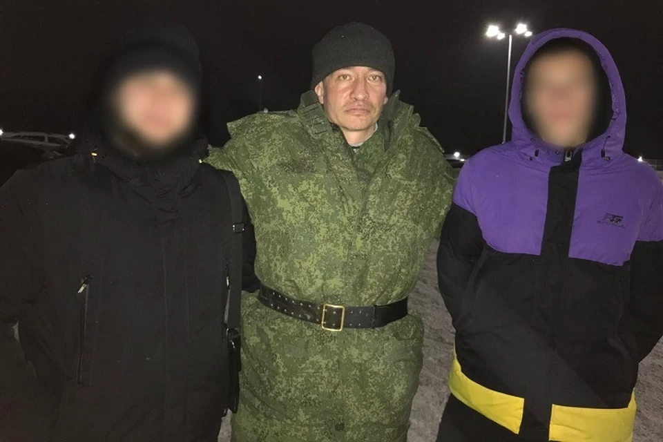 Сам Марат не сможет прочесть это стихотворение. Он геройски погиб, раненный прикрывая в бою своих.