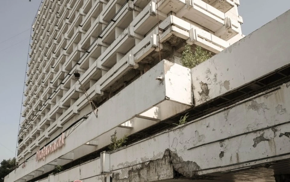 Заброшенная гостиница "Националь" в Кишинёве стала смертельной ловушкой для детей. Фото:соцсети