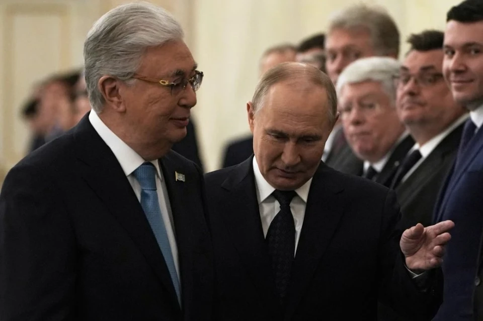 Токаев: Путин в мире воспринимается как символ защиты интересов русского народа