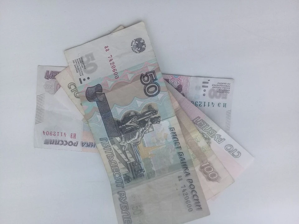 Значительнее всего подорожал АИ-98 скакнул вверх – до 87 рублей 63 копейки (+21 копейка).