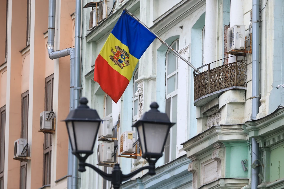 Парламент Молдавии в первом чтении одобрил закрытие Русского дома