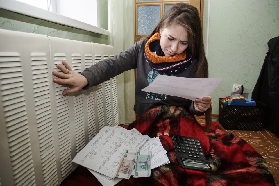 684 томича столкнулись с запретом на выезд за границу из-за долгов за теплоснабжение.