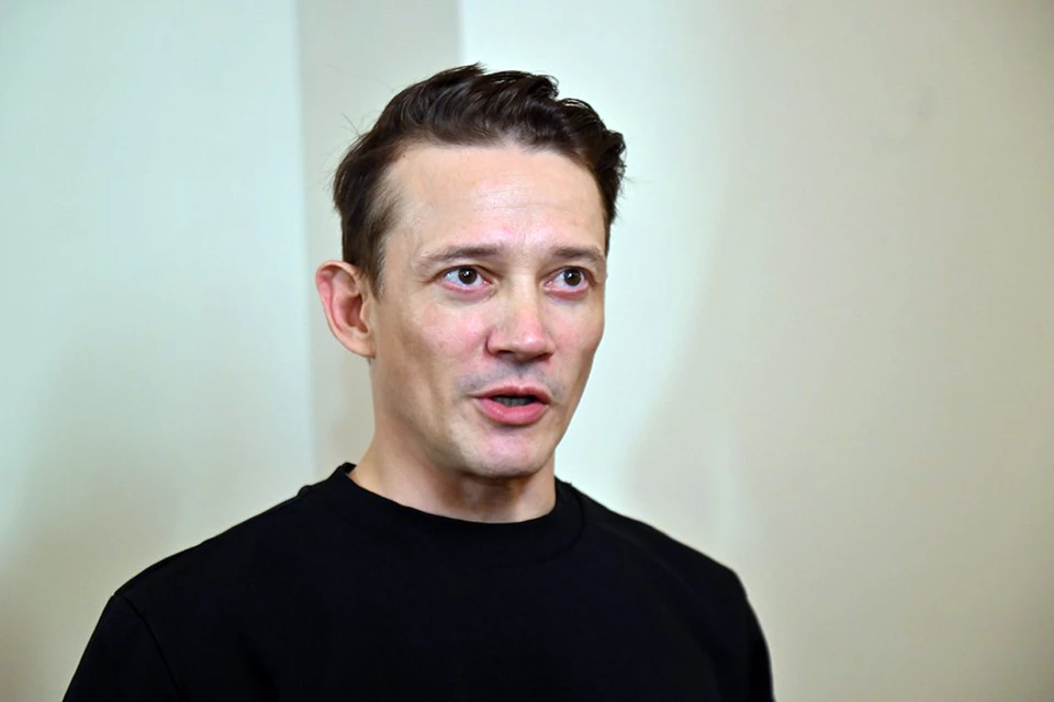 Звезда «Фишера» и «Хирурга» Сергей Гилев о семье и сыне: «Все уже устали от меня, потому что я постоянно беру ребенка на работу»