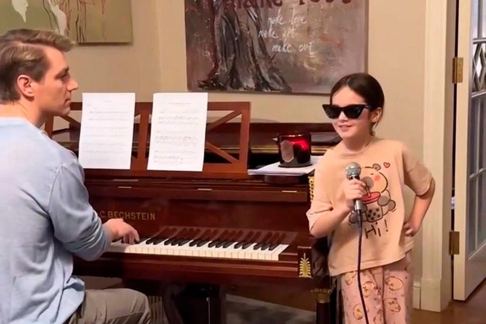 Алексей Воробьев и Оливия устроили "выступление звезды". Фото: соцсети