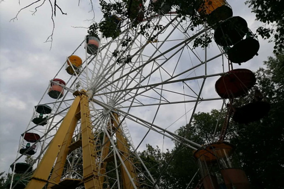 Колесо обозрения из одного из минских парков выставлено на торги. Фото: gostorg.by