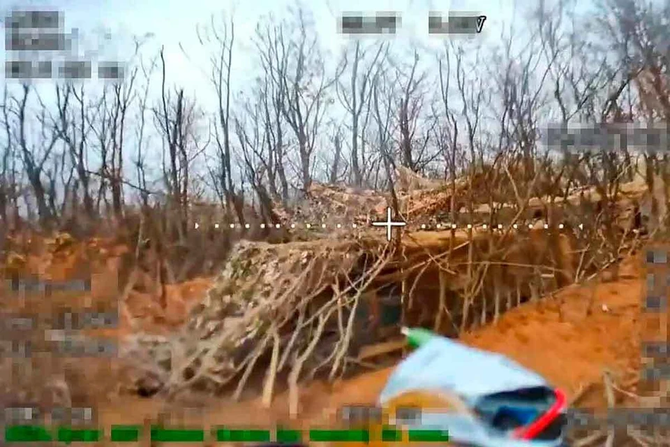 На кадрах можно увидеть, как операторы 116-й отдельной бригады особого назначения Росгвардии уничтожают замаскированную самоходку «Гвоздика» ВСУ в Харьковской области. Фото: Росгвардия