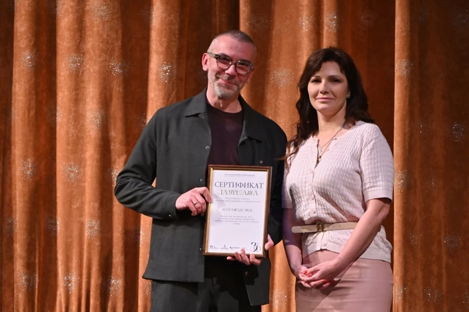 Артист ДНР стал лауреатом конкурса «Золотой фонд театральных постановок России». Фото: Минкультуры ДНР