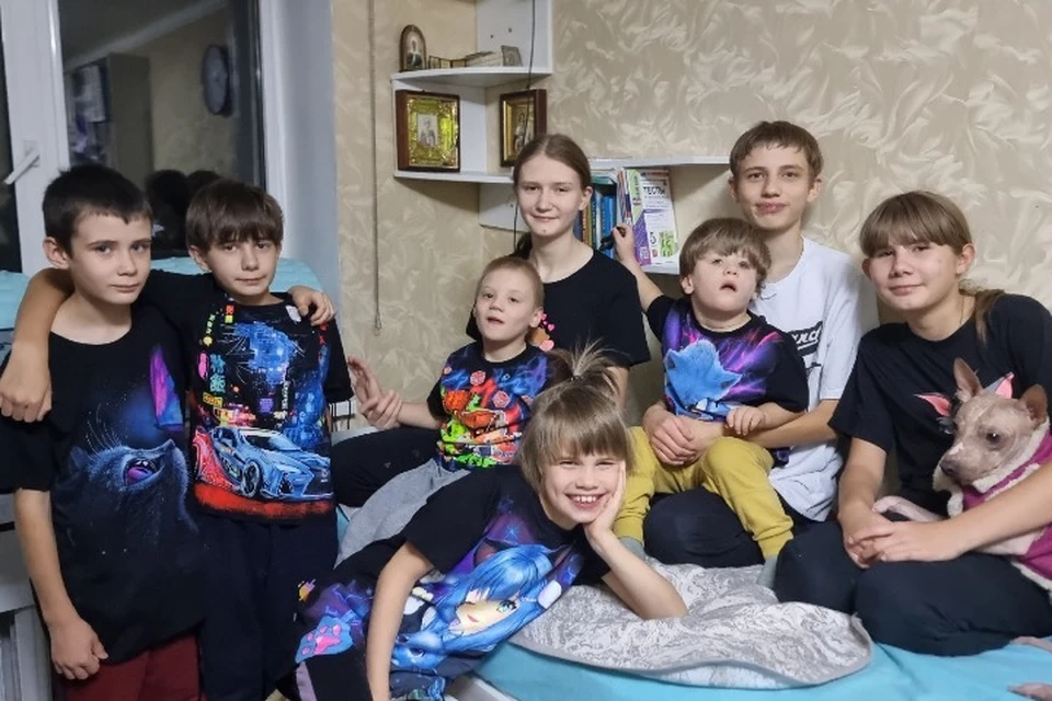 Восемь детей воспитывает Ольга Крамная. Фото: личный архив