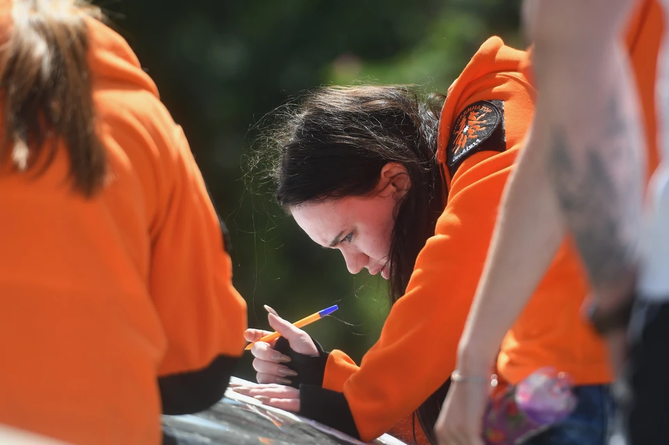 Поисковики надеются: там, где двое пройдут мимо, один все-таки обратит внимание и поможет. Фото: архив КП