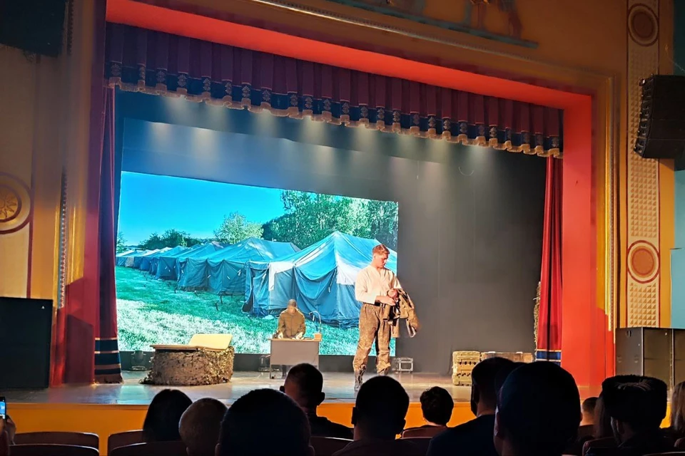 Спектакль показали в Челябинске и Копейске.