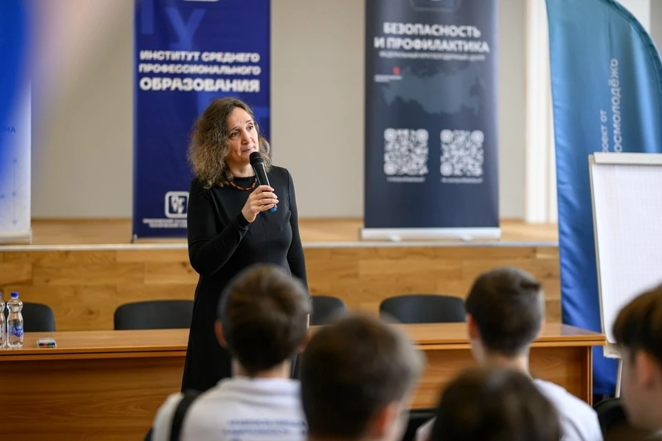 Лекции, практикумы, мастер-классы и дискуссии сочетались с разбором реальных ситуаций. Фото: Администрация Мариуполя