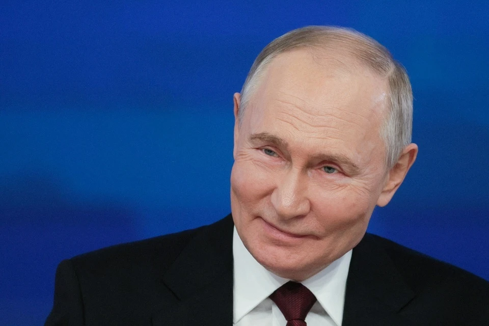 «Чушь это какая-то»: Путин развеял слухи о проблемах у Сергея Лаврова