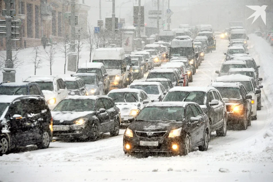 ГАИ рассказала минчанам, куда они могут присылать информацию про заснеженный участки в столице. Снимок носит иллюстративный характер.