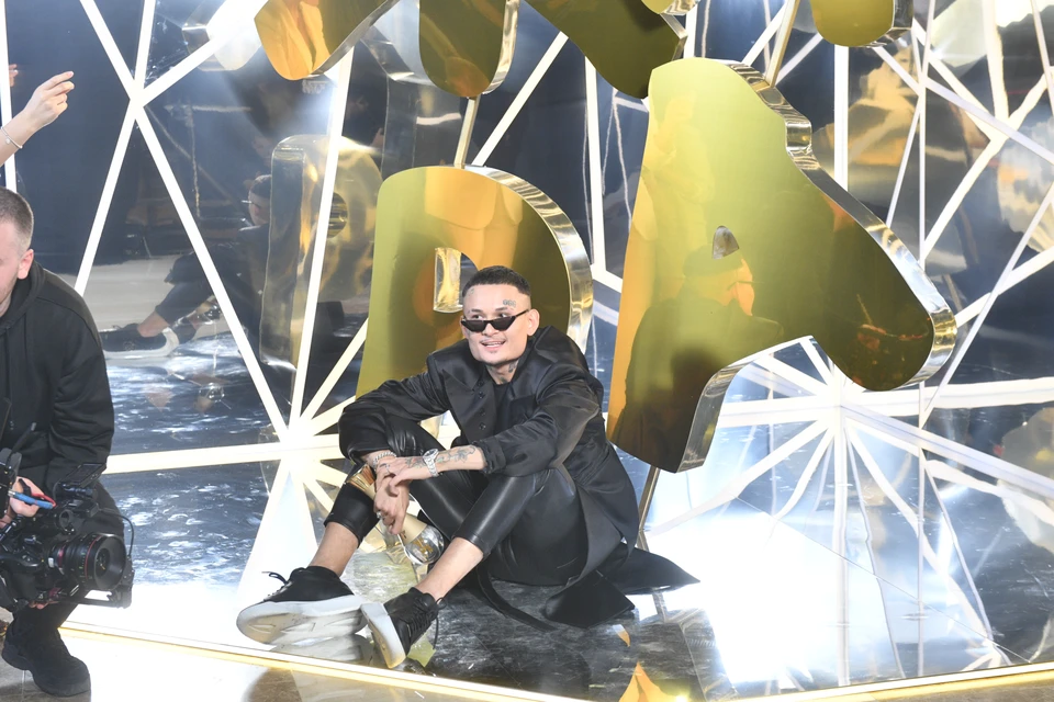 На концерте Моргенштерна* в Испании у посетителя отобрали флаг Украины