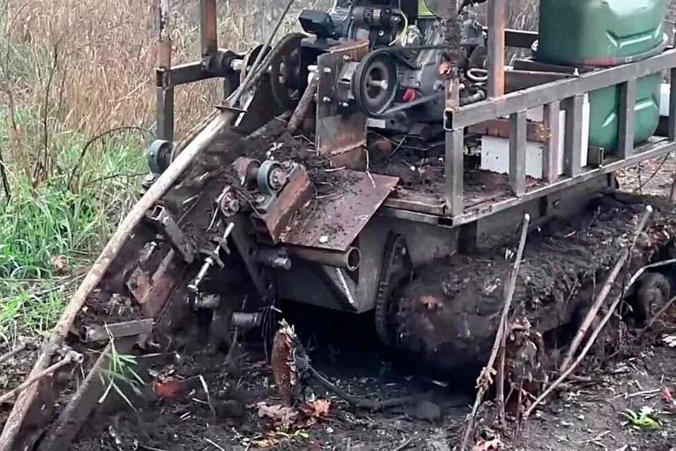 За российских связистов на передовой поработает робот-траншеекопатель