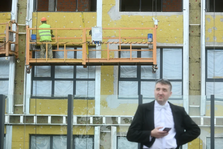 Почему вдруг вырос спрос на новостройки: изменения в семейной ипотеке взбудоражили покупателей больше «дела Долиной»