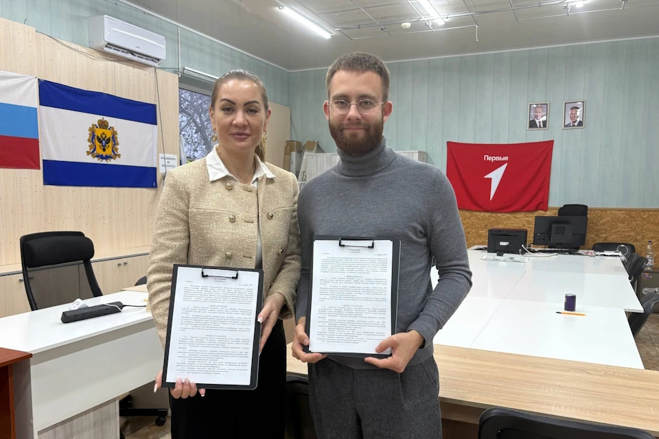 Соглашение подписали Алексей Лаврентьев и Ирина Мордачева Фото: Движение Первых ХО