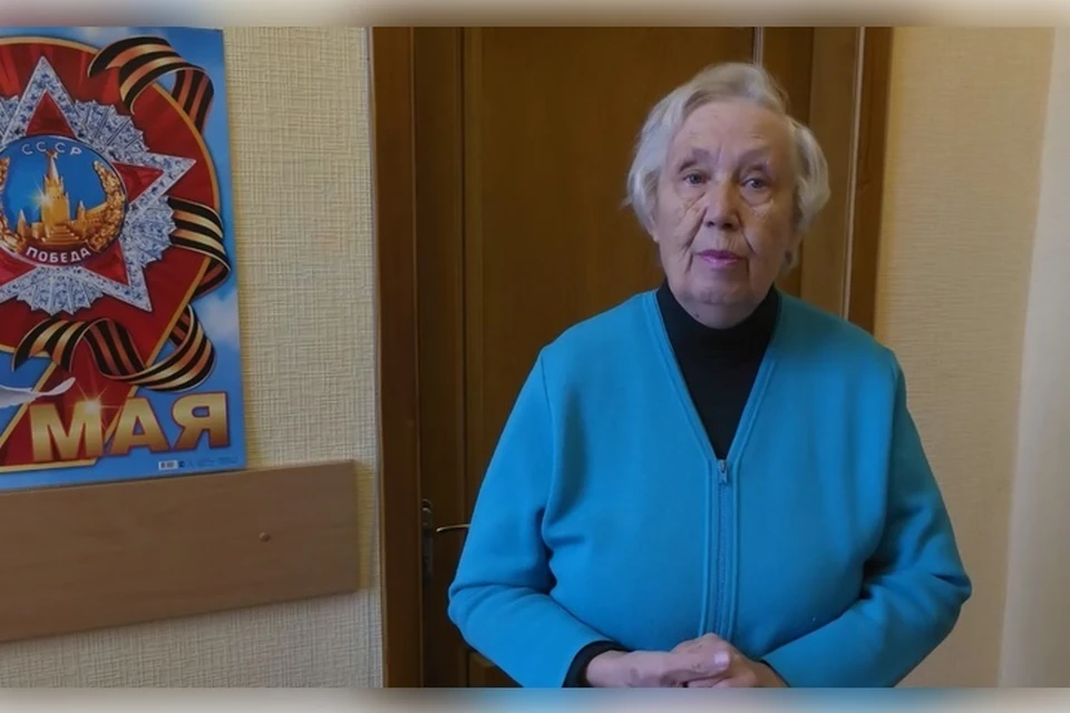 Елена Чирина 27 лет отработала в школе, а сейчас помогает бердянским инвалидам. Фото: Народный фронт Запорожской области