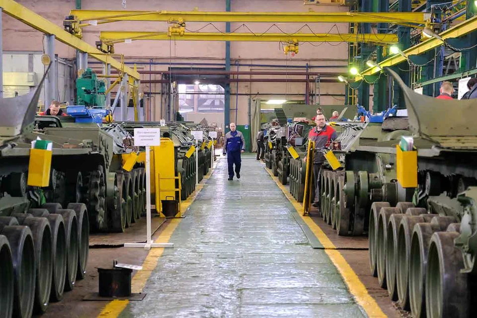 Идущие четвертый год масштабные военные действия не могли не наложить отпечаток на то, как развивается отечественная экономика.