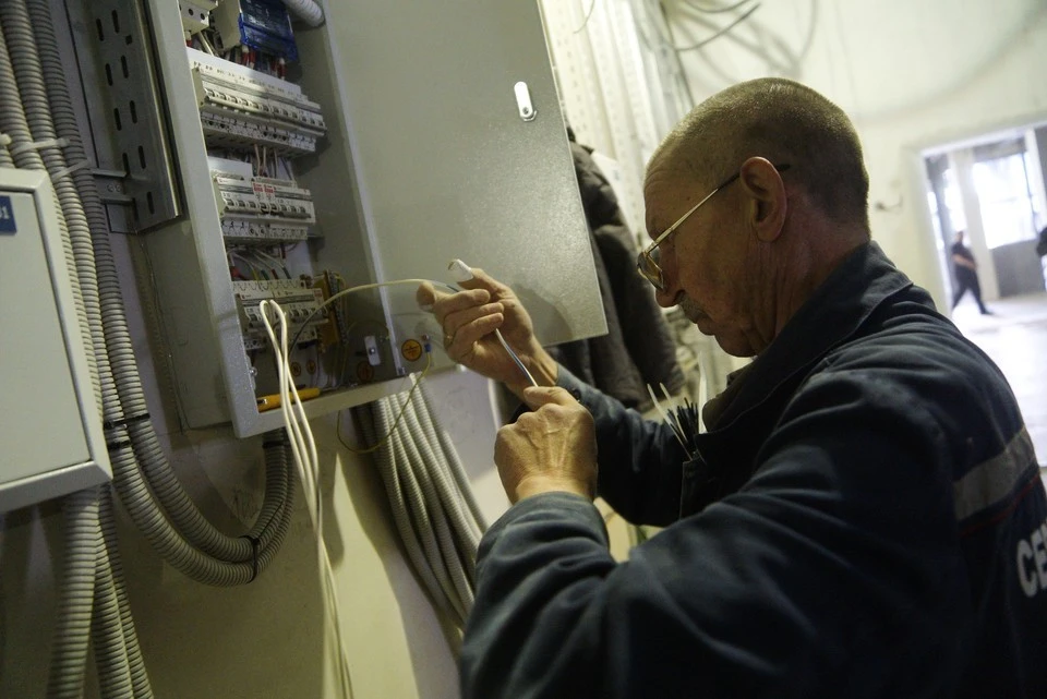 Ситуацию с электроснабжением стабилизируют в течение дня