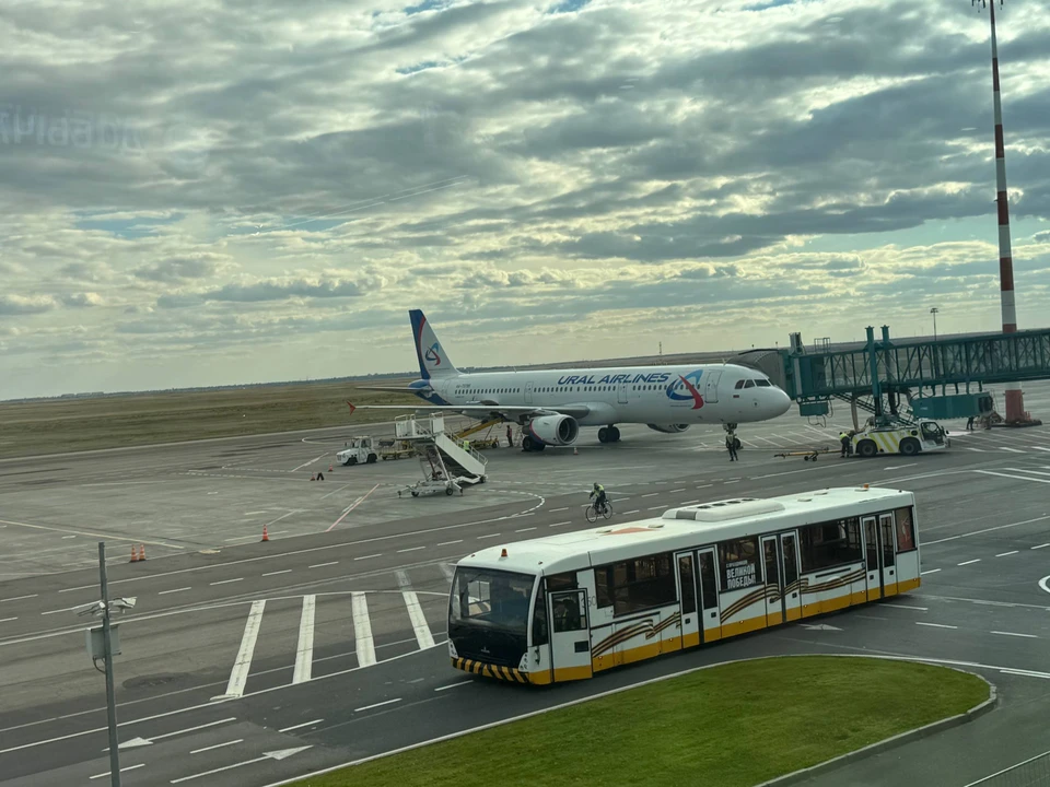 Аэропорт снова отправляет и принимает рейсы.