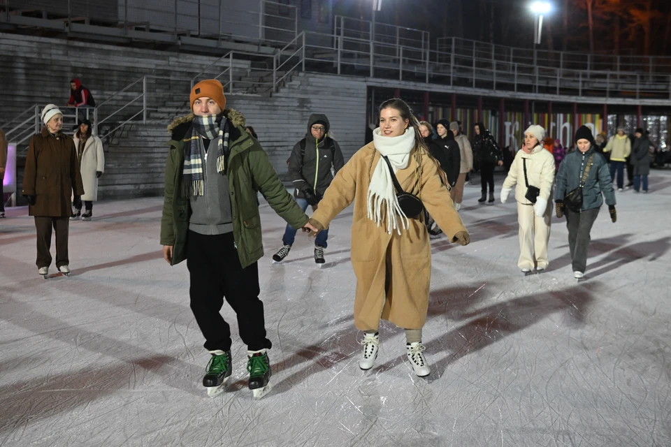 Для жителей города откроют десятки катков