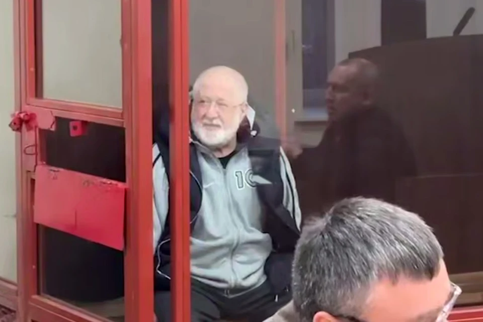 Версия Бени Коломойского* не выдерживает никакой проверки по временным рамкам