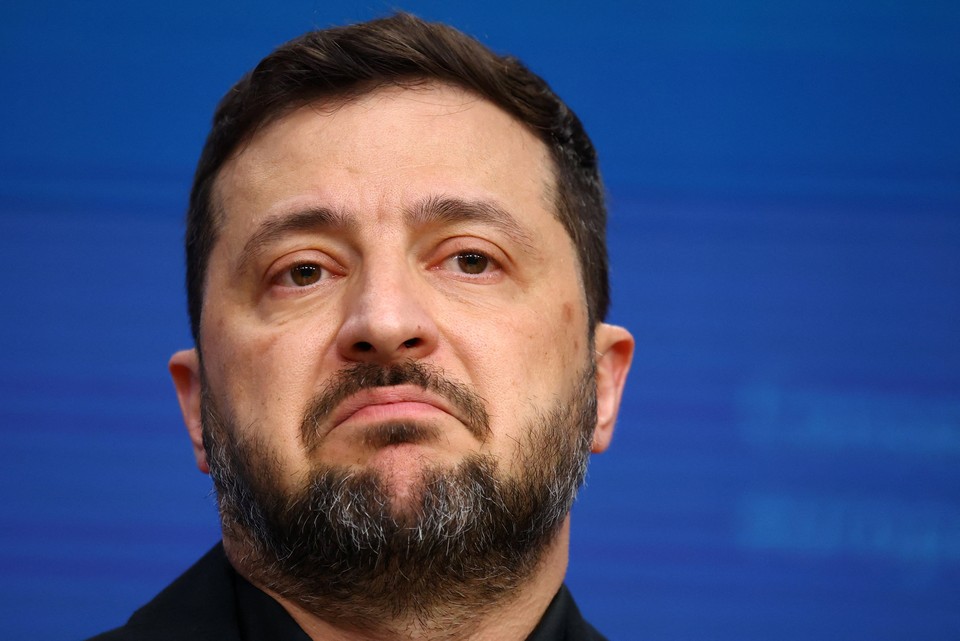 Зеленский хитрит и вслепую прощупывает Трампа: Киев ищет лазейки в мирных переговорах