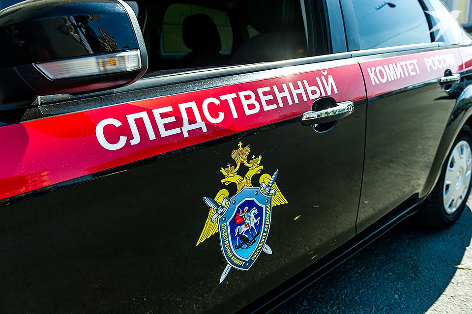На место сразу выехала следственно-оперативная группа во главе со следователем СК.