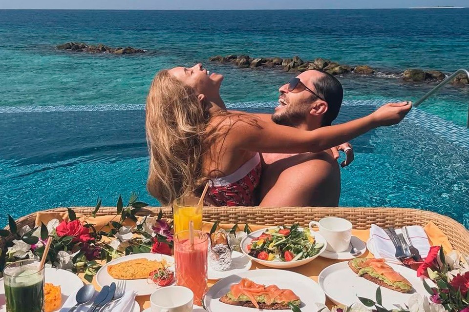 Когда есть деньги  тогда и отдых: Как звезды в конце января путешествуют по курортам