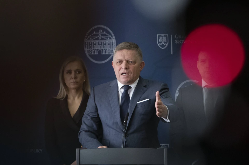 Премьер Словакии Фицо решил восстановить отношения с лидерами Европы на фоне охлаждения с США