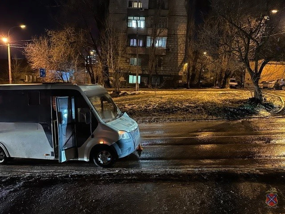 Пешеход вышел на дорогу в неположенном месте.