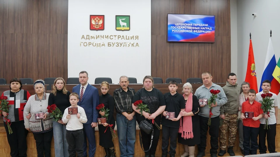 Владимир Песков выразил глубокие соболезнования семьям погибших, подчеркнув, что эти военнослужащие проявили истинный героизм и преданность. Фото: ТГ-канал Владимира Пескова