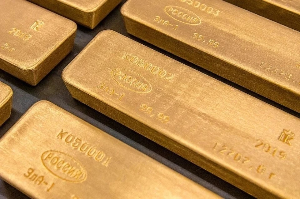 По словам эксперта, продажа золота не нарушает стабильность резервов.