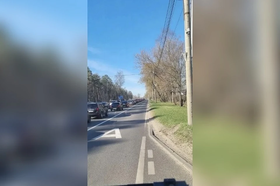 Выделенная полоса для автобусов на проспекте Авиаторов в Ярославле. ФОТО: ГКУ ЯО "Организатор перевозок Ярославской области"