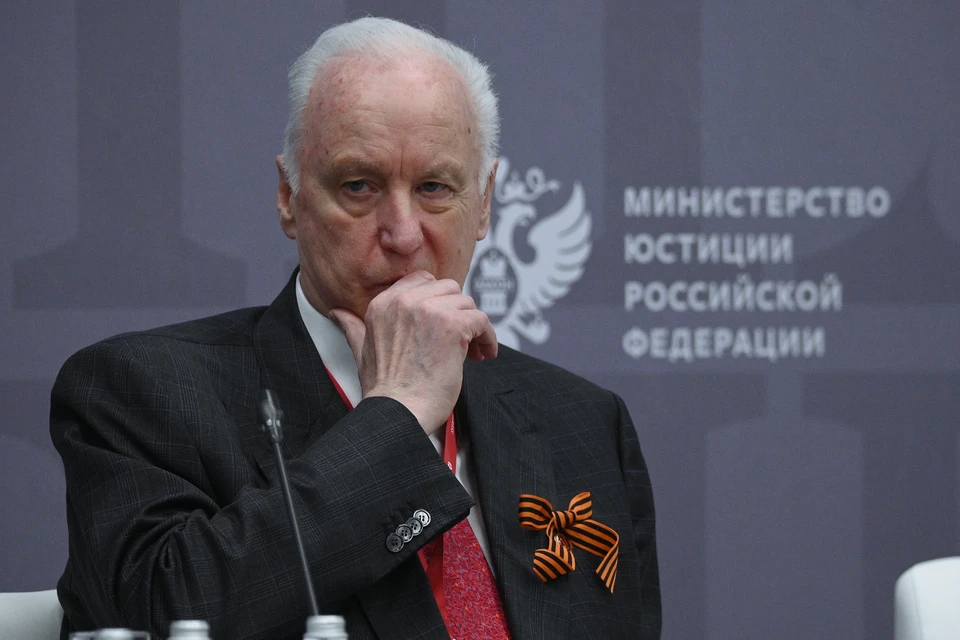 Ситуация с разбитой дорогой уже долгое время не решалась