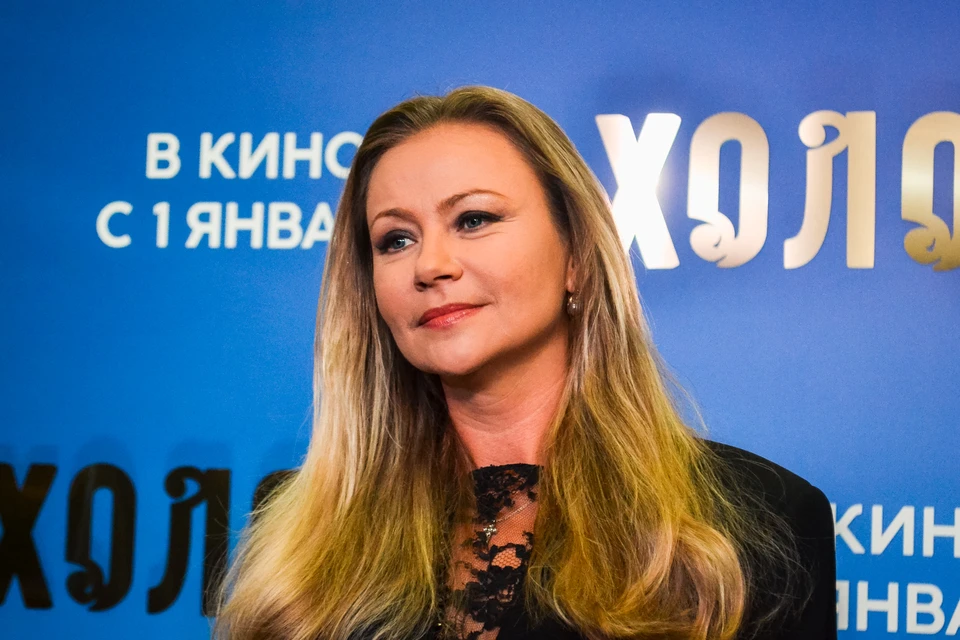Актриса Миронова сама обеспечивала мужа и сделала его директором своей компании